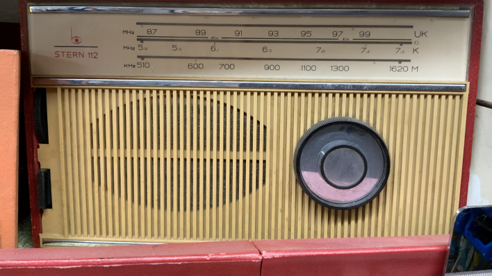Altes Radio von Manfred Schulz-Büttner aus Berlin