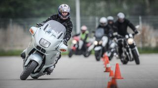Fahrsicherheitstraining für Motorräder, Bild: imago-images/Ingo Otto
