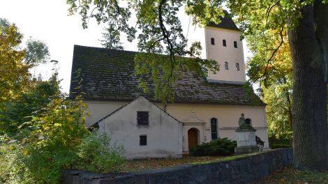 Die Dorfkirche von Walsleben wurde zwischen 1590 und 1592 als Fachwerkbau errichtet, Foto: rbb/Haase-Wendt