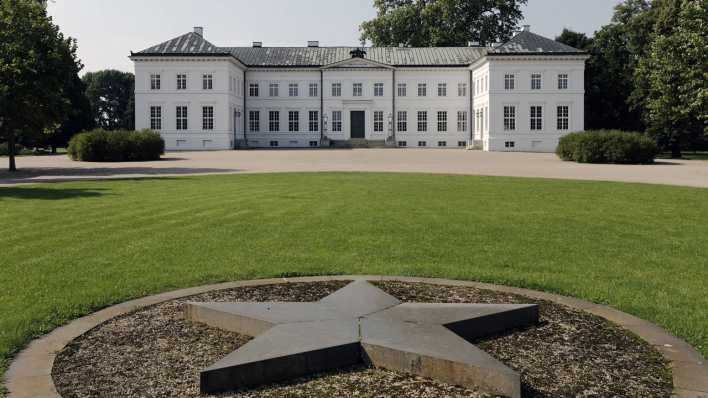Schloss Neuhardenberg, klassizistisches Palais von Schinkel, russischer Stern, Oderbruch, Märkisch-Oderland