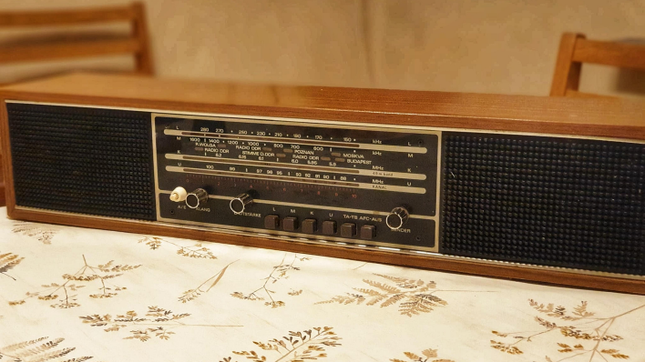 Altes Radio von Corinna Galko, Spree-Neiße