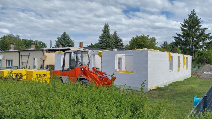Hausbaustelle von Familie Theuß in Merkur, Bild:Antenne Brandenburg/Daniel Mastow