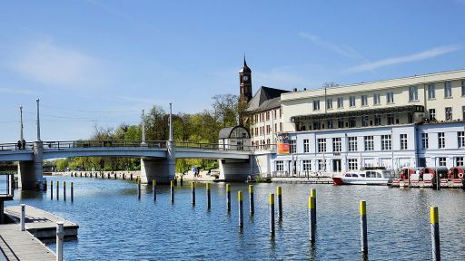 Blick zur Jahrtausendbrücke in Brandenburg a.d.Havel, dpa/Kitty Kleist-Heinrich