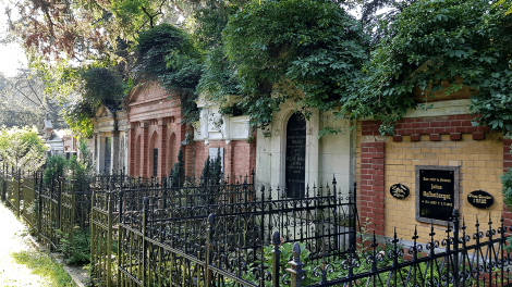 Begräbnisplatz zahlreicher Rennbahn-Berühmtheiten auf dem Friedhof in Hoppegarten, Foto: Antenne Brandenburg, Eva Kirchner-Rätsch