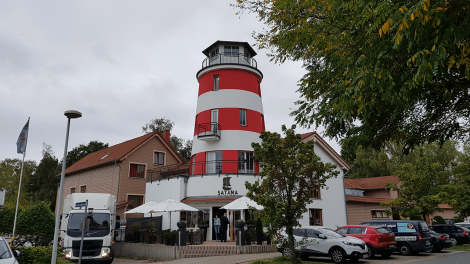 Unübersehbar - der Leuchtturm der Satama, Foto: Eva Kirchner-Rätsch, Antenne Brandenburg