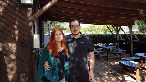 Heißen Motorradfahrer stets willkommen Steffen Freyberg und Angelina Kopreit vom Märkischen Buffet, Foto: Eva Kirchner-Rätsch, Antenne Brandenburg