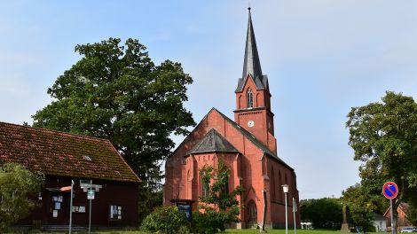 Die Zempower Dorfkirche ist noch relativ jung und wurde seit 1865 gebaut, Bild: Antenne Brandenburg/Haase-Wendt