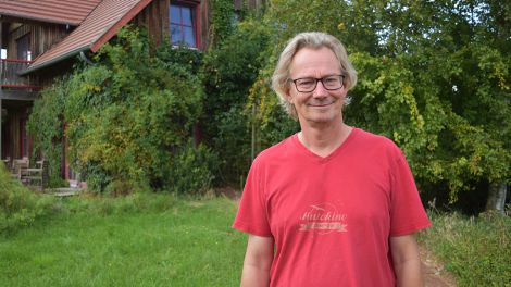 Bio-Landwirt Wilhelm Schäkel lebt seit 1992 in Zempow und führt hier einen Bio-Landwirtschaftsbetrieb, Bild: Antenne Brandenburg/Haase-Wendt