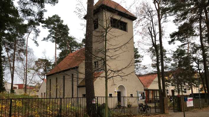 Die Dorfkirche wurde 1933 erbaut und steht unter Denkmalschutz, Bild: Antenne Brandenburg / Karsten Steinmetz