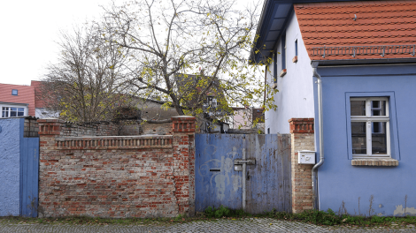 Buckow - Blaues Haus in der Schulstraße., Foto: K. Marx