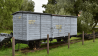 Vor dem Kleinbahnmuseum stehen auch historische Waggons der früheren Schmalspurbahn. , Foto: Björn Haase-Wendt, Antenne Brandenburg