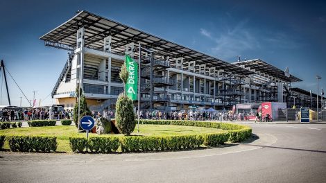 Haupttribüne, Bild: © DEKRA Lausitzring