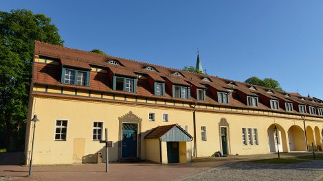 Im Elisabethhauses befinden sich der Festsaal „Kurfürstin Luise-Henriette“, sowie Gästezimmer im Obergeschoss, Foto: dpa/Schoening