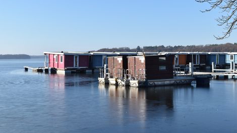 Hausboote auf dem Gudelacksee, Bild: Antenne Brandenburg/Bjoern Haase-Wendt