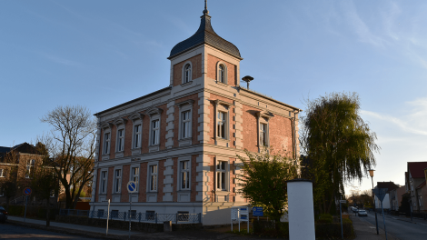 Unweit des Wilhelmsplatz steht das schmucke historische Rathaus., Foto: Björn Haase-Wendt, Antenne Brandenburg