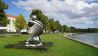 Die Skulptur Große Woge steht an der Uckerpromenade. Geschaffen hat sie der Künstler Volkmar Haase, Bild: Antenne Brandenburg / Fred Pilarski