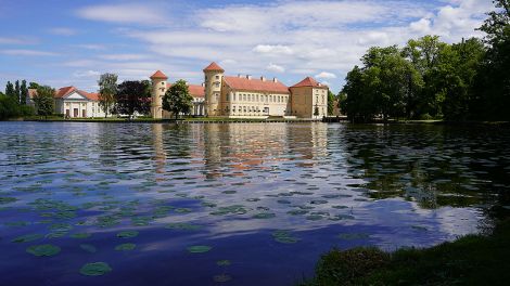 Schloss Rheinsberg aus der Ferne, Bild: Antenne Brandenburg/Christofer Hameister