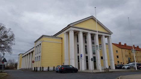 Das Rüdersdorfer Kulturhaus oder wie die Rüdersdorfer es liebevoll nennen, ihre Akropolis. Das Haus wurde in den 1950iger Jahren gebaut und steht heute unter Denkmalschutz, Foto: Antenne Brandenburg/Eva Kirchner-Rätsch