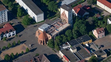 Wriezen aus der Luft, Marienkirche Bild: Antenne Brandenburg/Tino Schöning