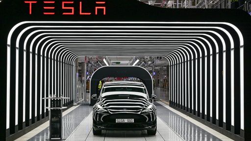 Model Y, produziert bei Tesla in Grünheide, Bild: dpa/P. Pleul