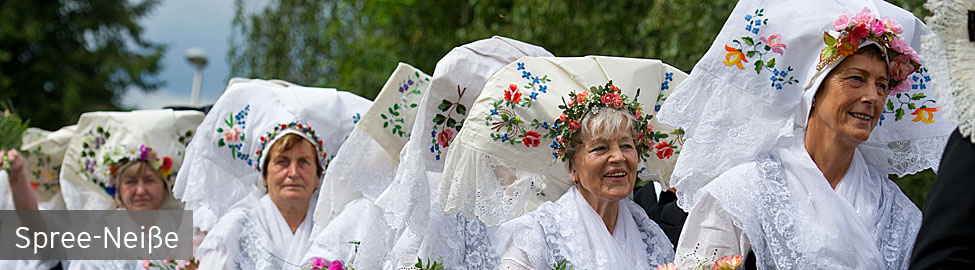 Trachtenfest im Spreewald, Foto: dpa-bildfunk