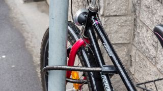 Angeschlossenes Fahrrad, Foto: Colourbox