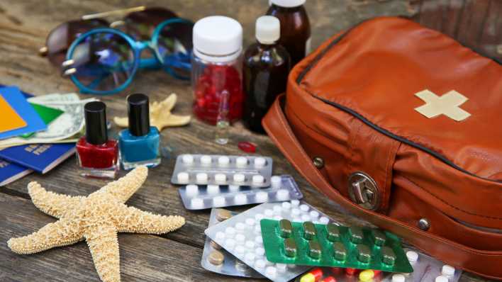 Reiseapothek und Zubehör, Foto: colourbox