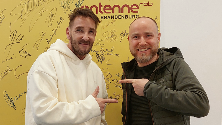 Mark Keller (l.) und Olaf Kosert, Bild: Antenne Brandenburg