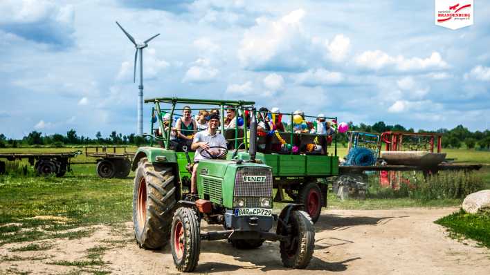 Brandenburger Landpartie - Traktorkremser, Foto: pro agro/Tim Leidecker Brandenburger Landpartie - Traktorkremser, Foto: pro agro/Tim Leidecker