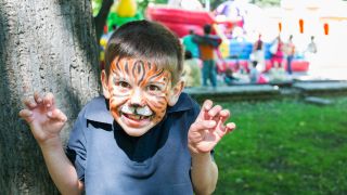Angemalter Junge, Foto: Colourbox