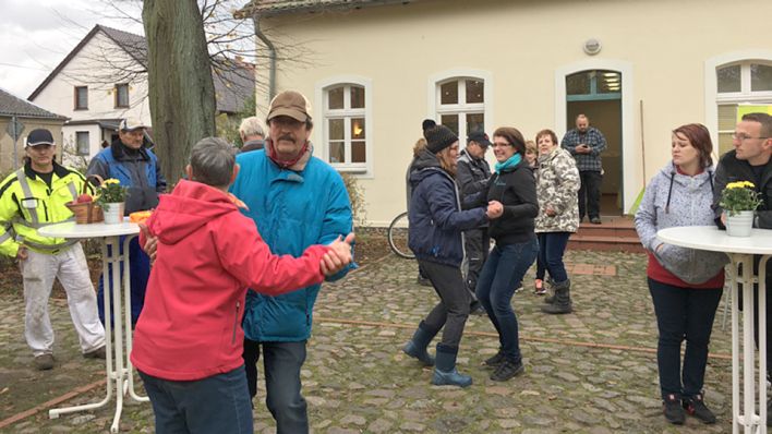 Schippe drauf in Steinhöfel - Tanz nach der Arbeit, Bild: Antenne Brandenburg