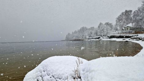 Schneetreiben am Senftenberger See, Foto: Enrico Brauer aus Senftenberg über die Antenne-Studio-App - 29.11.2023