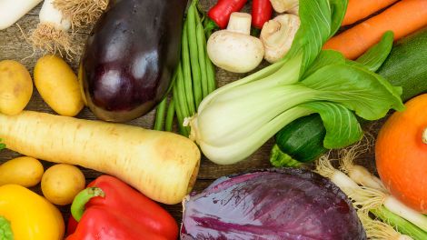 Frisches Gemüse vom Bauernmarkt. Bild: Colourbox